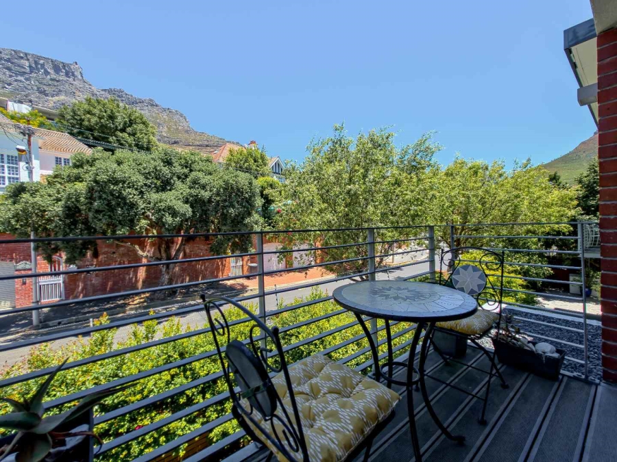 2 Bedroom Property for Sale in Gardens Western Cape